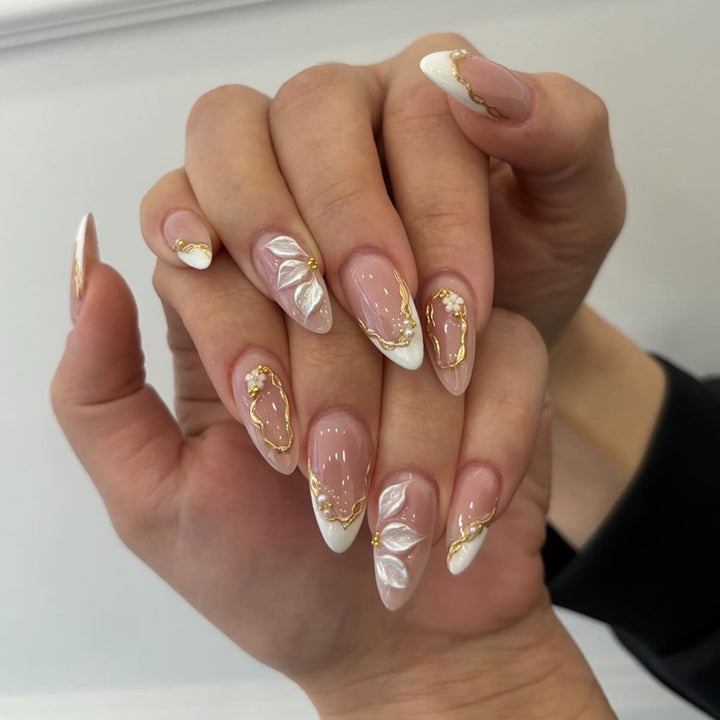 Elegant Press-On Nail Art with Gold Accents Bowlift