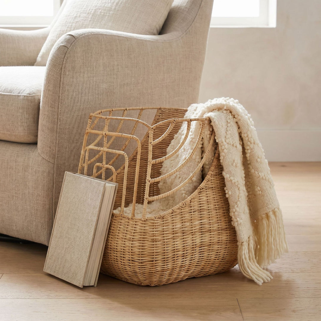 Handcrafted storage basket with curved design Bowlift