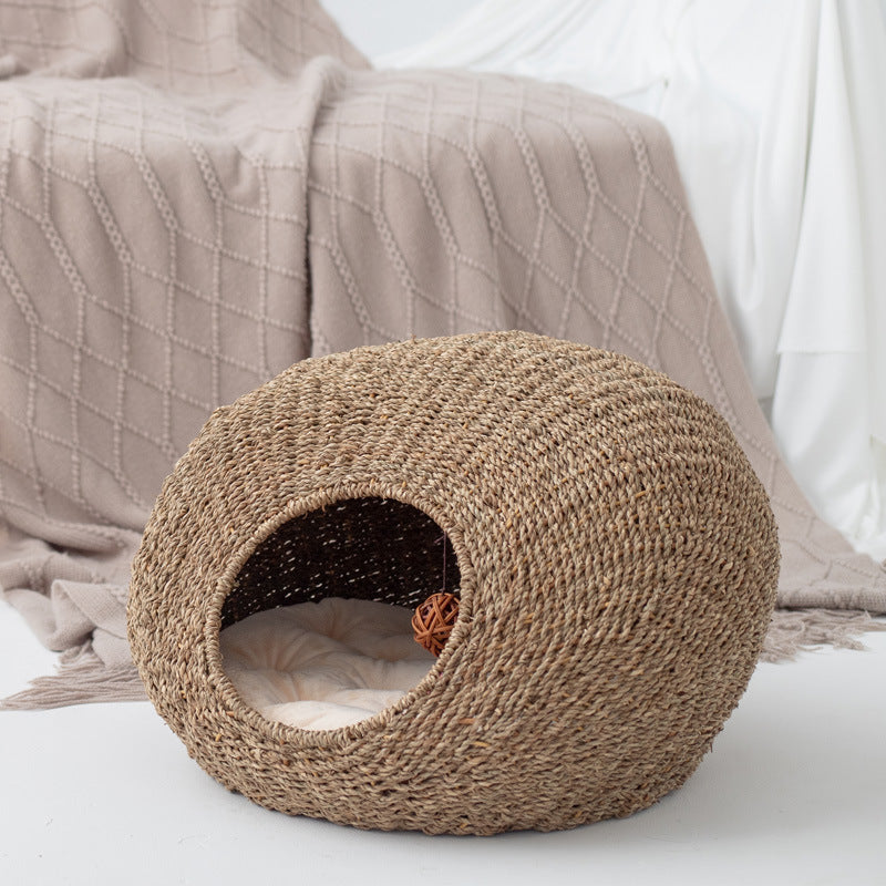 Handmade cat cave made from natural rattan Bowlift