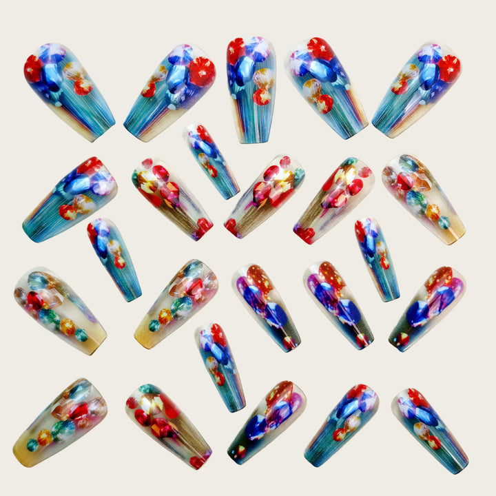 Artificial nails with sparkling crystal decorations Bowlift