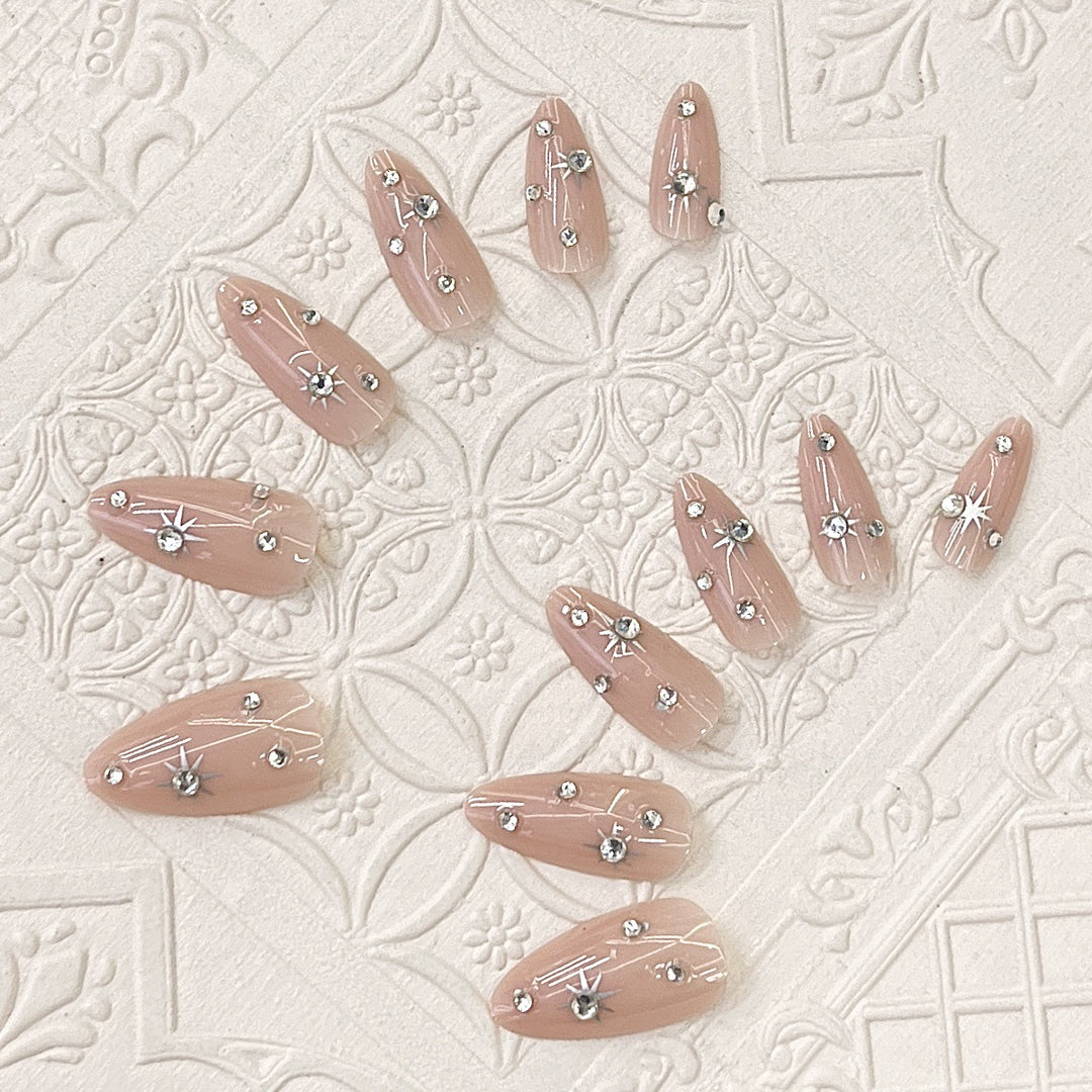 Elegant Decorative Press-On Nail Tips Bowlift