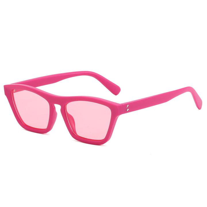 Ladies fashionable sunglasses in trendy geometric design Bowlift