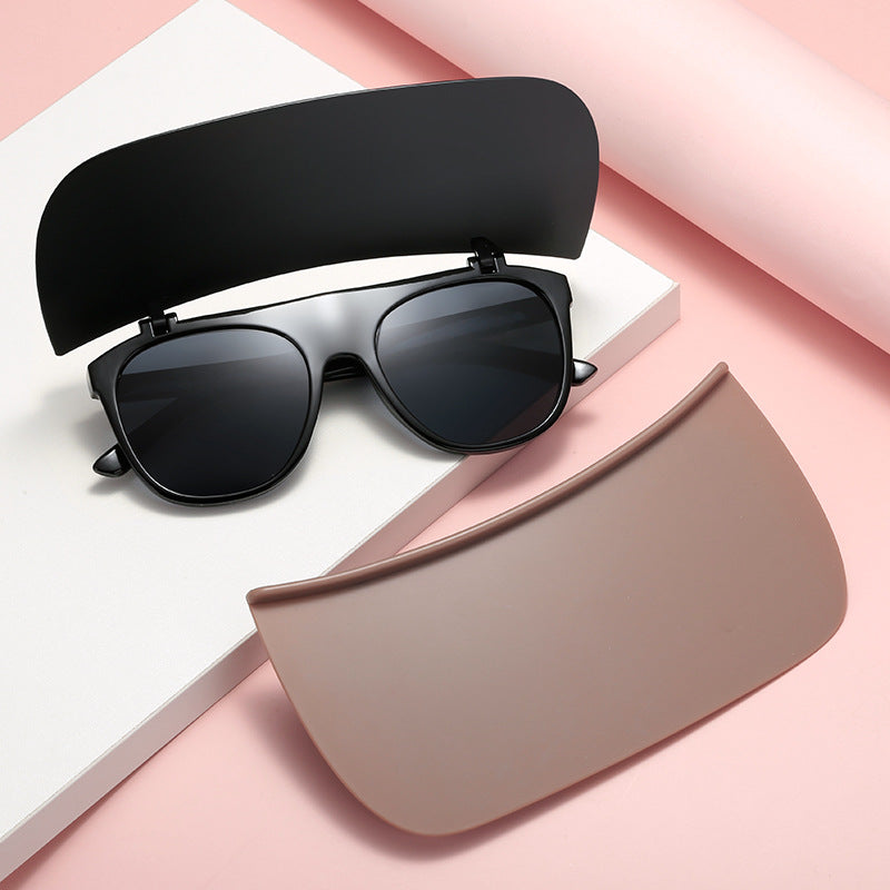 Women's corrective glasses with removable bowlift shield