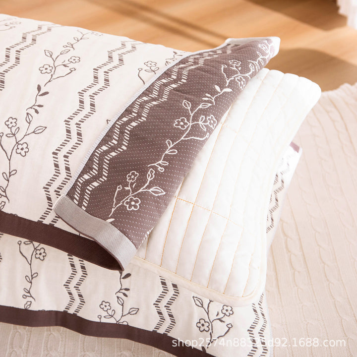 Women's pillowcase with high-quality, romantic floral pattern Bowlift