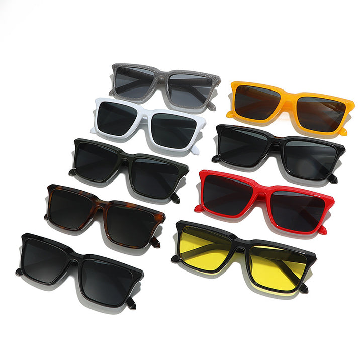 Women's fashionable sunglasses in modern rectangular design Bowlift