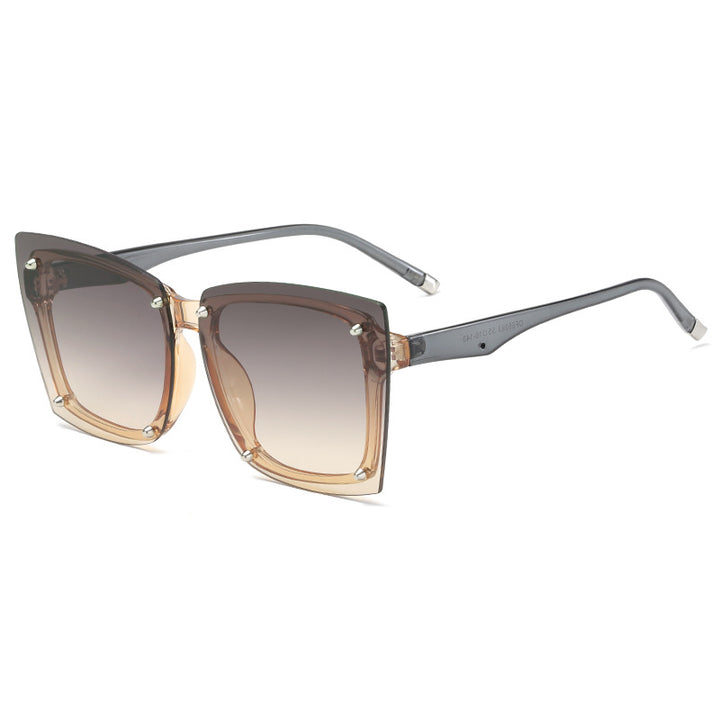 Women's statement sunglasses with stylish square frame and fashionable accents Bowlift