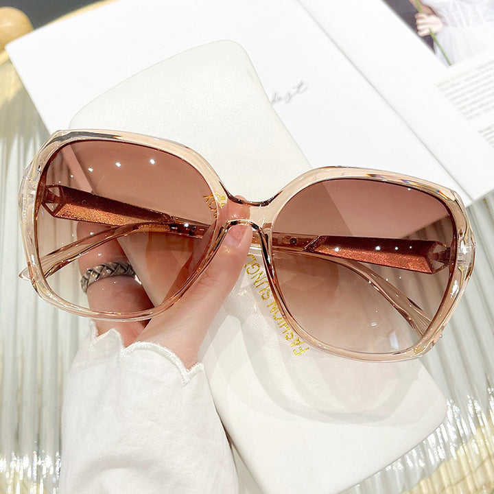 Women's oversized sunglasses in elegant butterfly design Bowlift