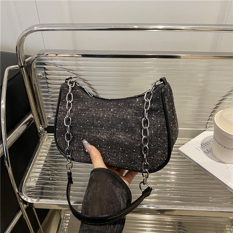 Stylish Chain-Handled Hobo Bag Bowlift
