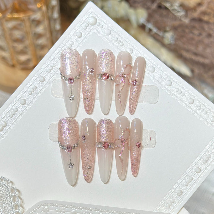 Glamorous Stiletto Press-On Nail Art Set with Sparkling Rhinestones Bowlift