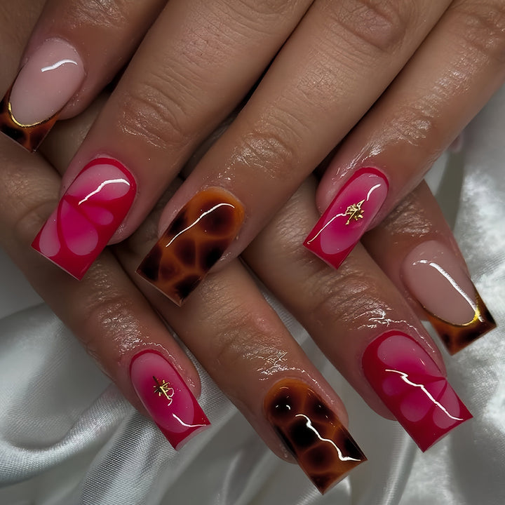Artistic Press-On Nail Design Bowlift 1787913600