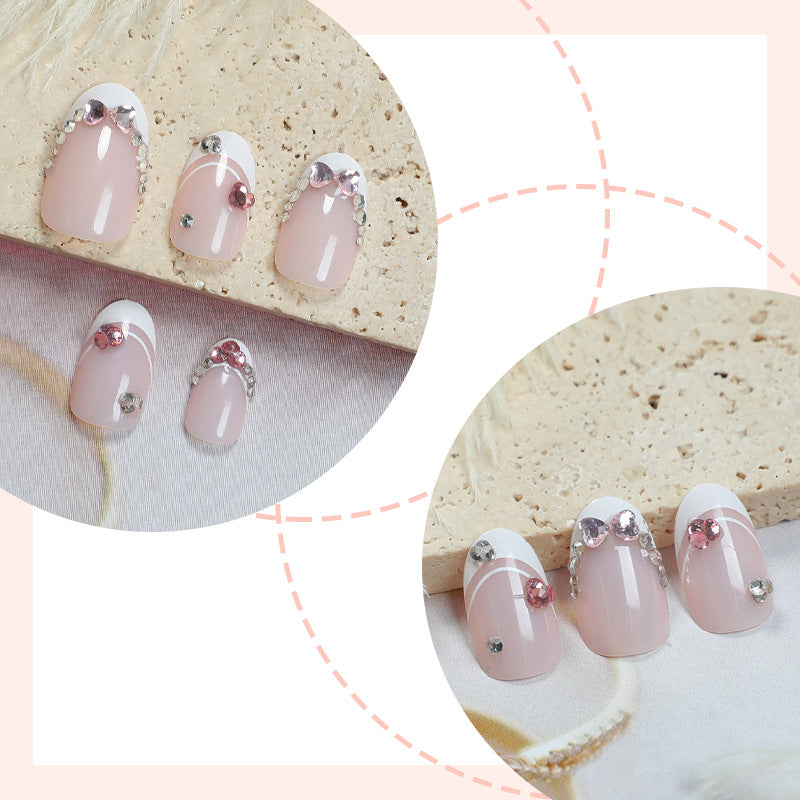 Glamorous Rhinestone-Embellished Press-On Nail Set Bowlift