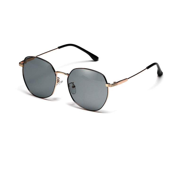 Women's striking geometric sunglasses with UV protection Bowlift