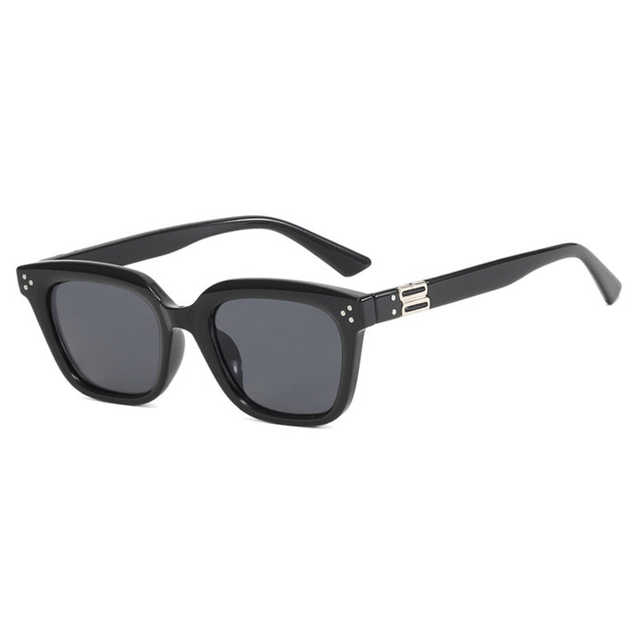 Women oversized sunglasses in modern geometric design Bowlift