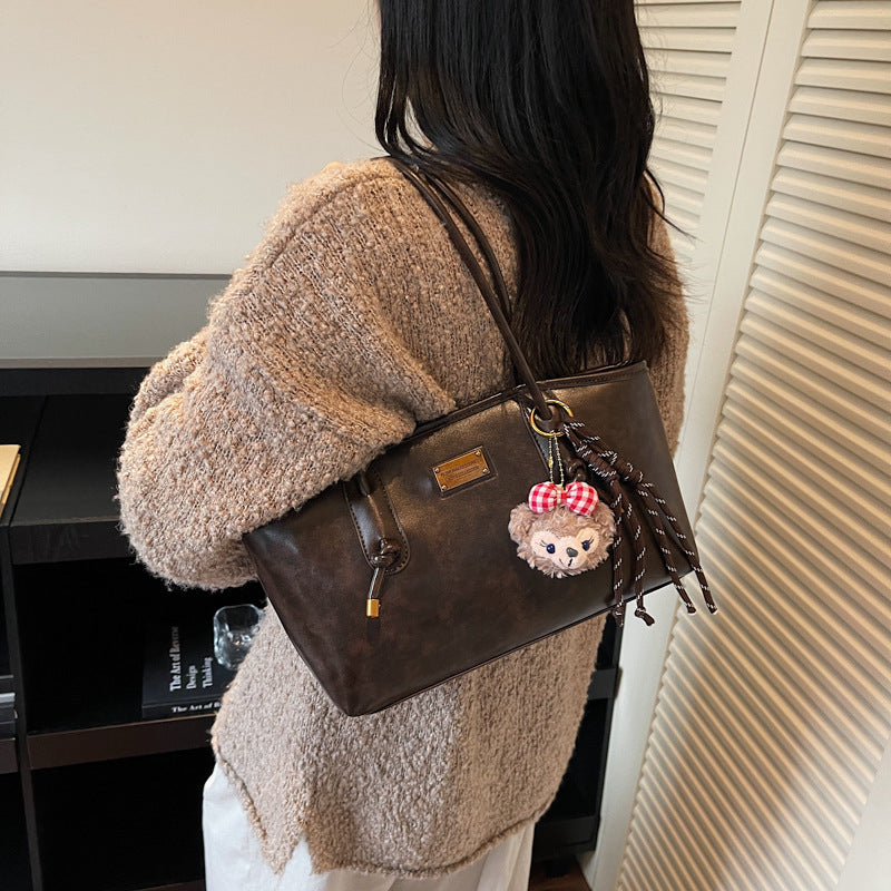 Elegant Structured Leather Tote Bowlift