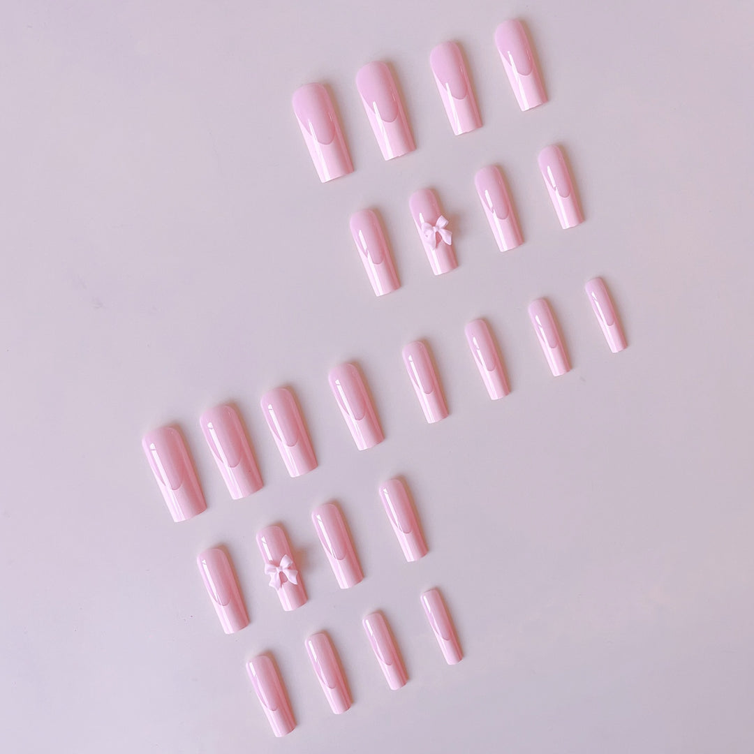 Artificial nail set with elegant tips and playful 3D design Bowlift