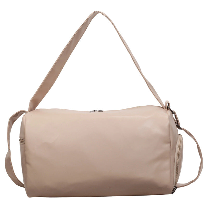 Sporty Weekend Duffel with Durable Exterior Material Bowlift