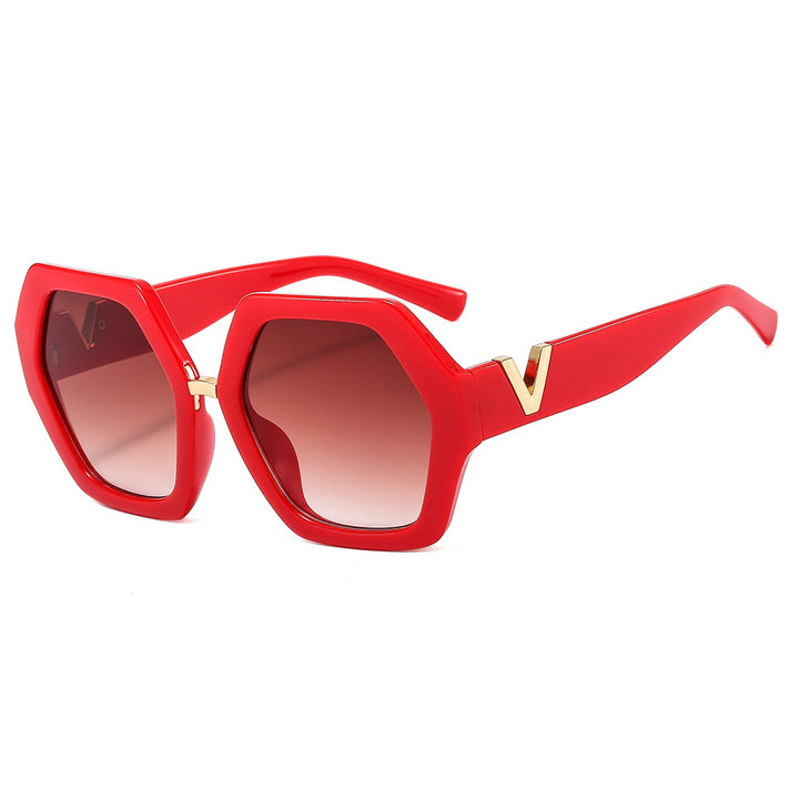 Ladies elegant sunglasses with sparkling frame Bowlift