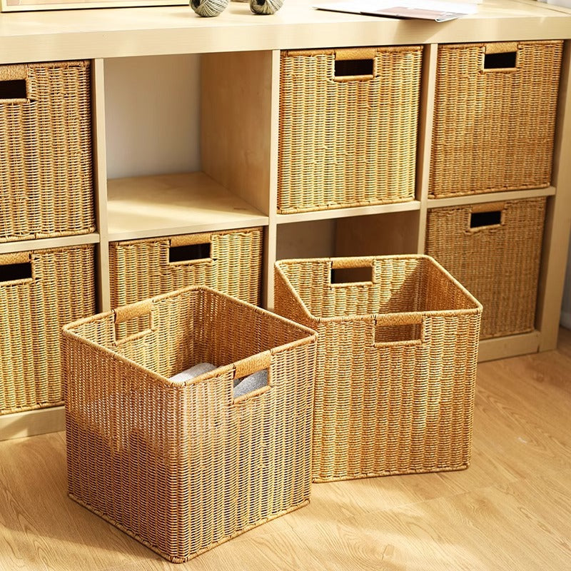Storage Baskets In The Woven Design Bowlift