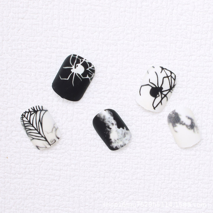 Spooky Spider-Themed Press-On Nails Bowlift