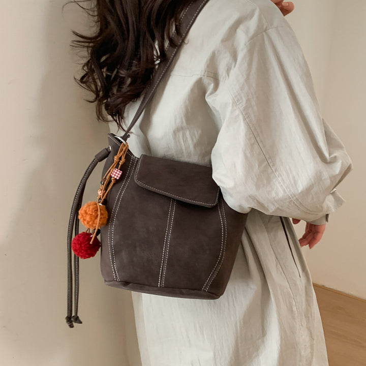 Minimalist Bucket Shoulder Bag Bowlift