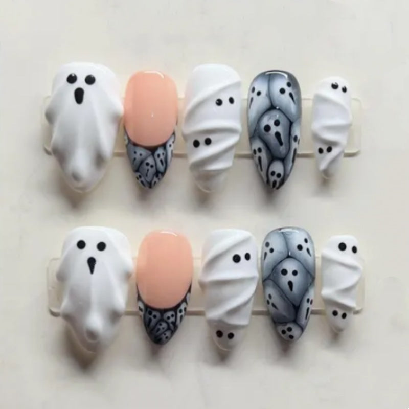 Halloween-Themed Press-On Nail Set Bowlift