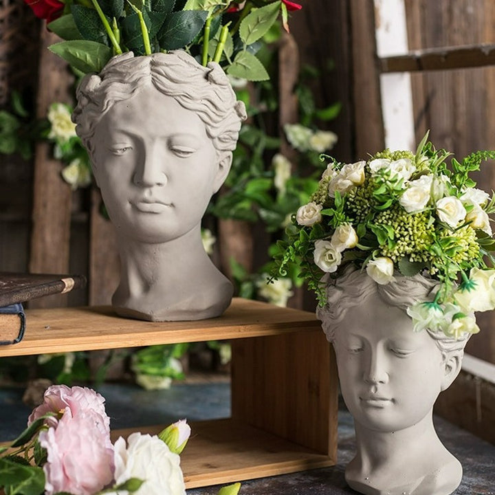 Artful Plant Sculptures Bowlift