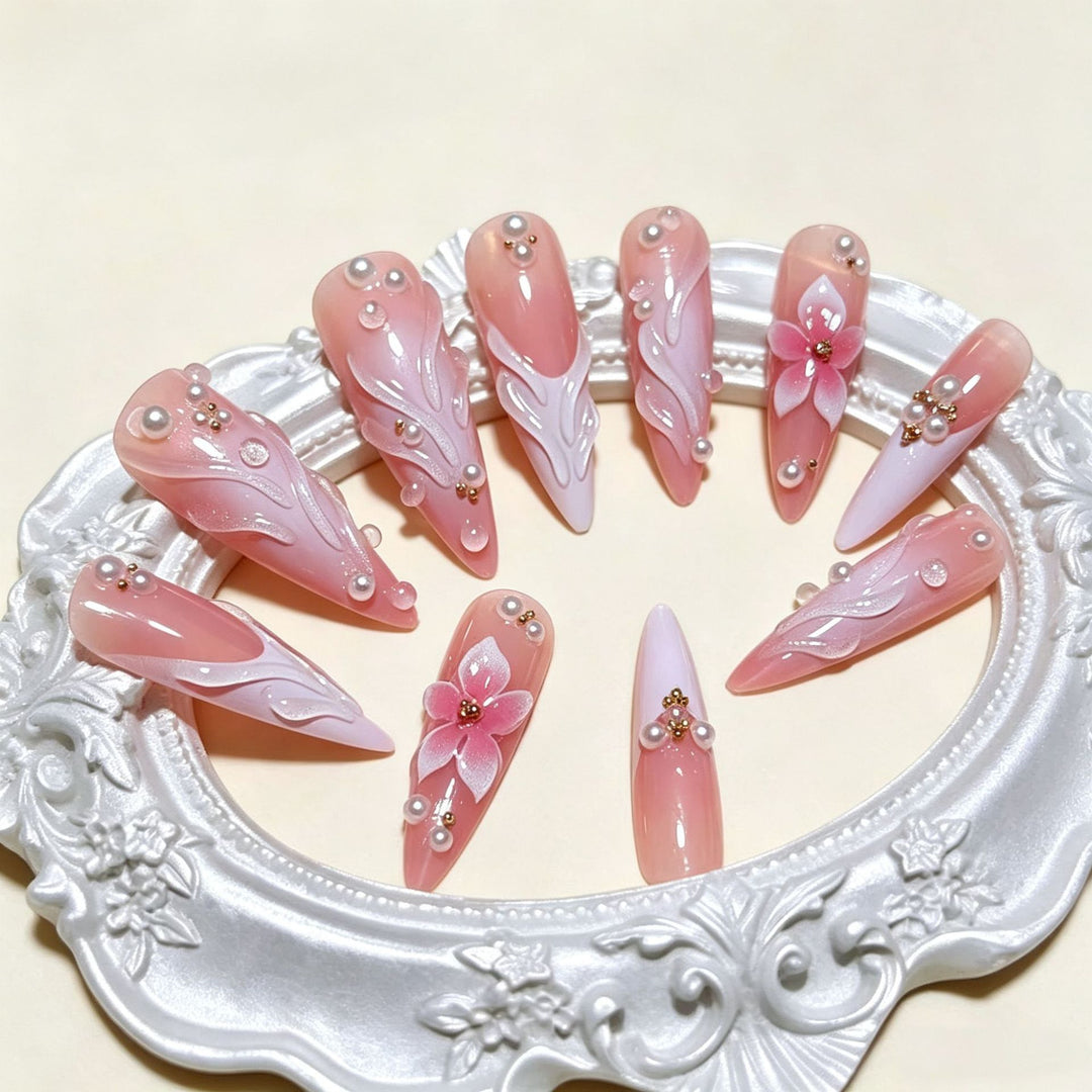 Floral Design Press-On Nail Tips Bowlift