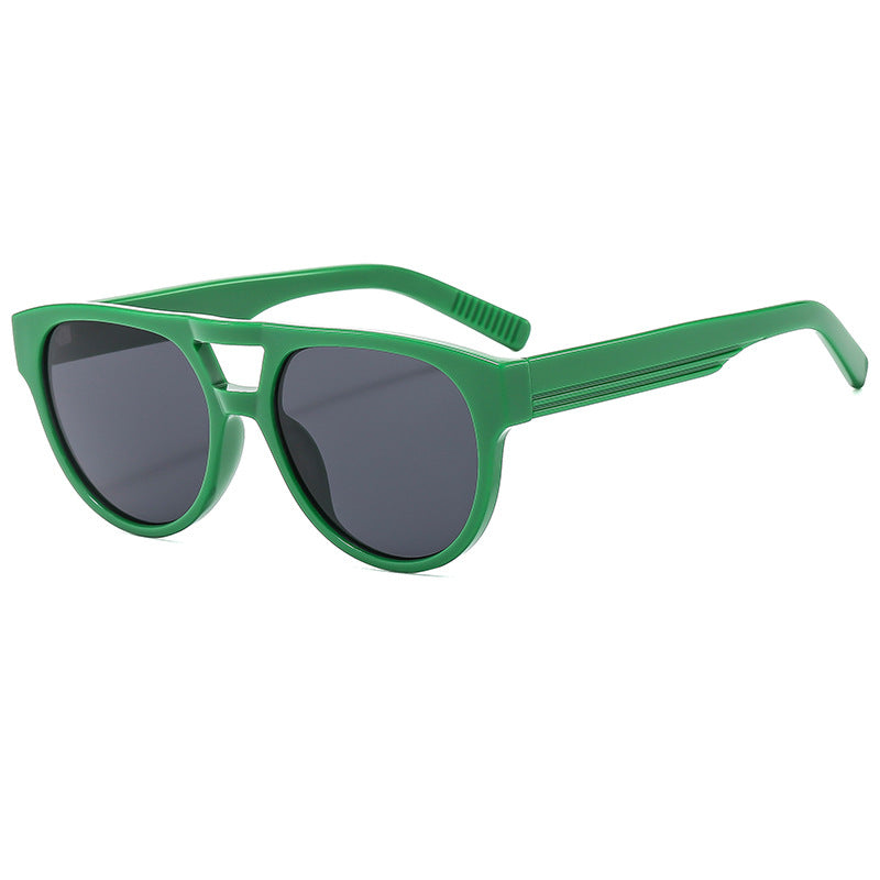 Women Cat-Eye Sunglasses with elegant, sturdy frame and UV protection Bowlift