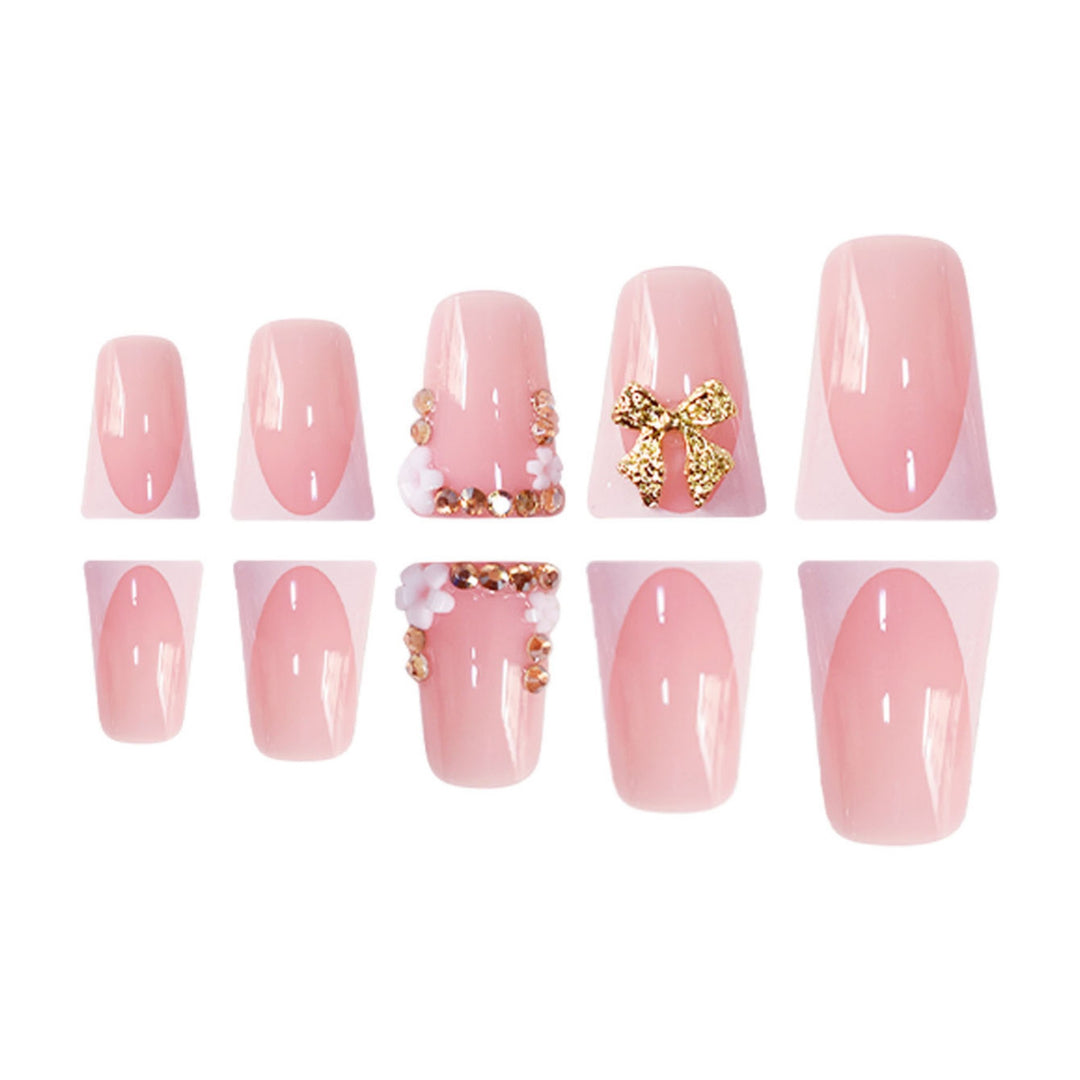 Decorative Nail Art with Glittering Bow Bowlift