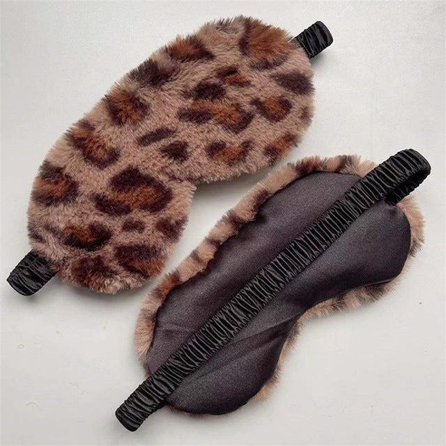 Women's soft plush sleep mask with ergonomic padding and elastic comfort band Bowlift