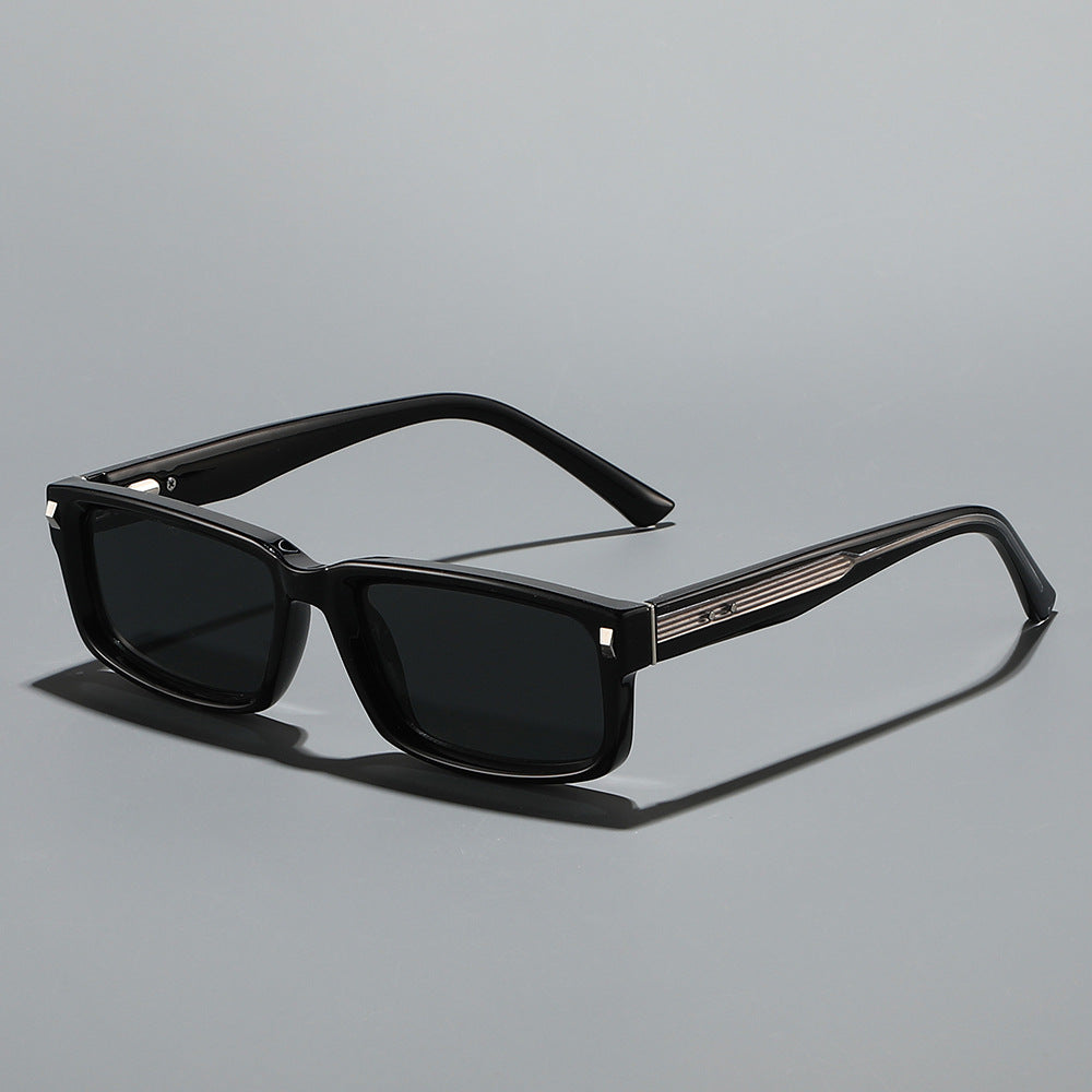 Ladies sunglasses in modern design Bowlift