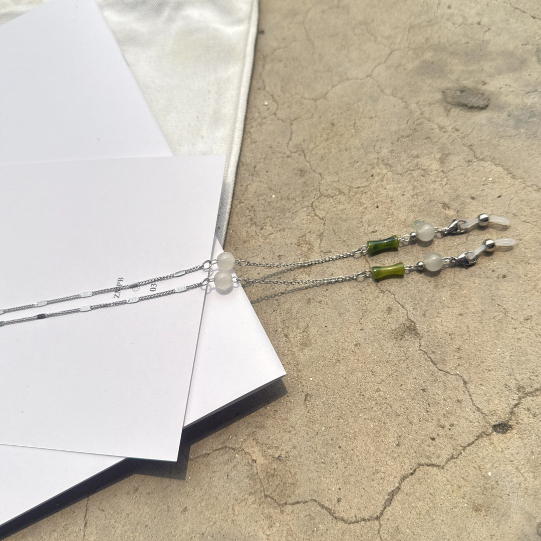 Decorative Eyewear Chain Bowlift