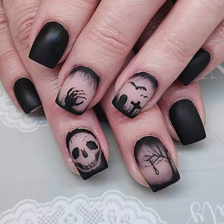 Halloween-Inspired Nail Art Bowlift