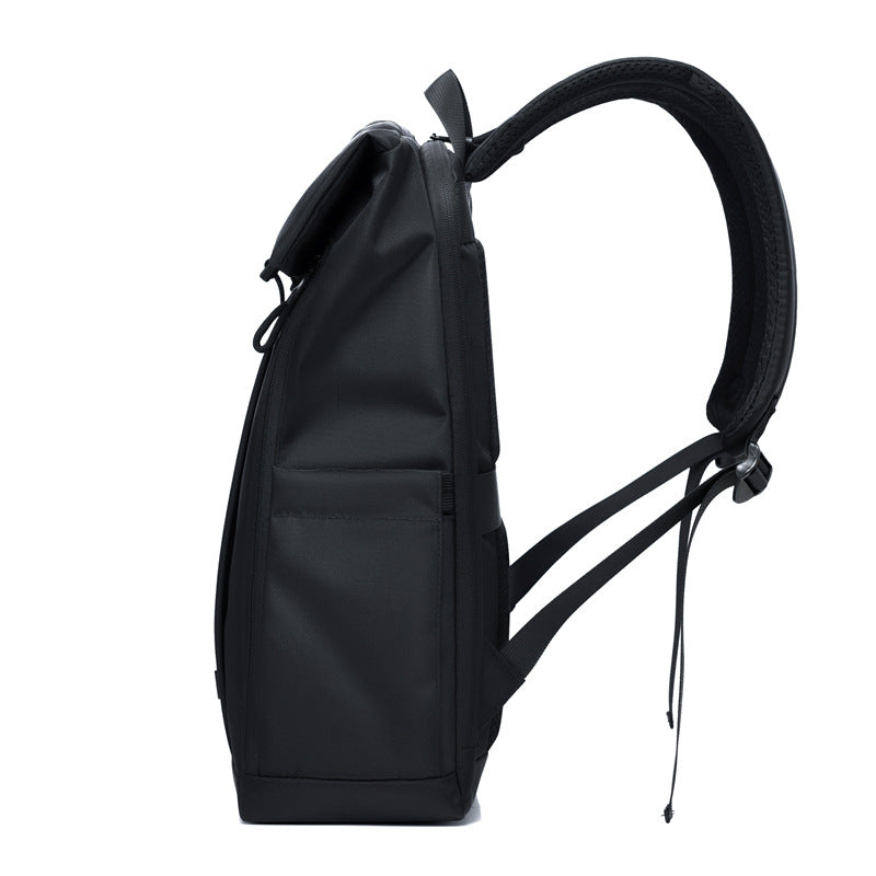 More elegant and functional backpack with reinforced carrying straps Bowlift