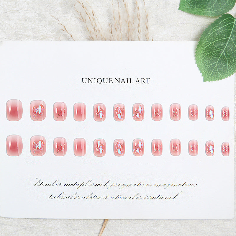 Nail set with sparkling 3D applications and romantic elements Bowlift