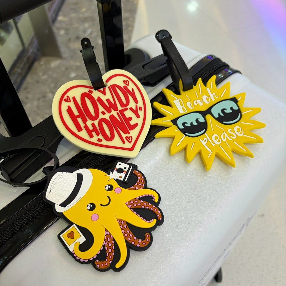 Heart-Shaped Travel Luggage Tag Bowlift