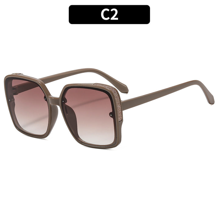 Fashionable Oversized Sunglasses