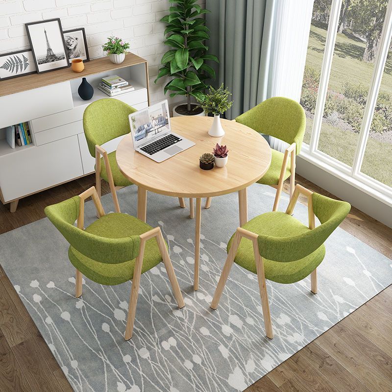 Dining chair with ergonomic upholstery and modern design Bowlift