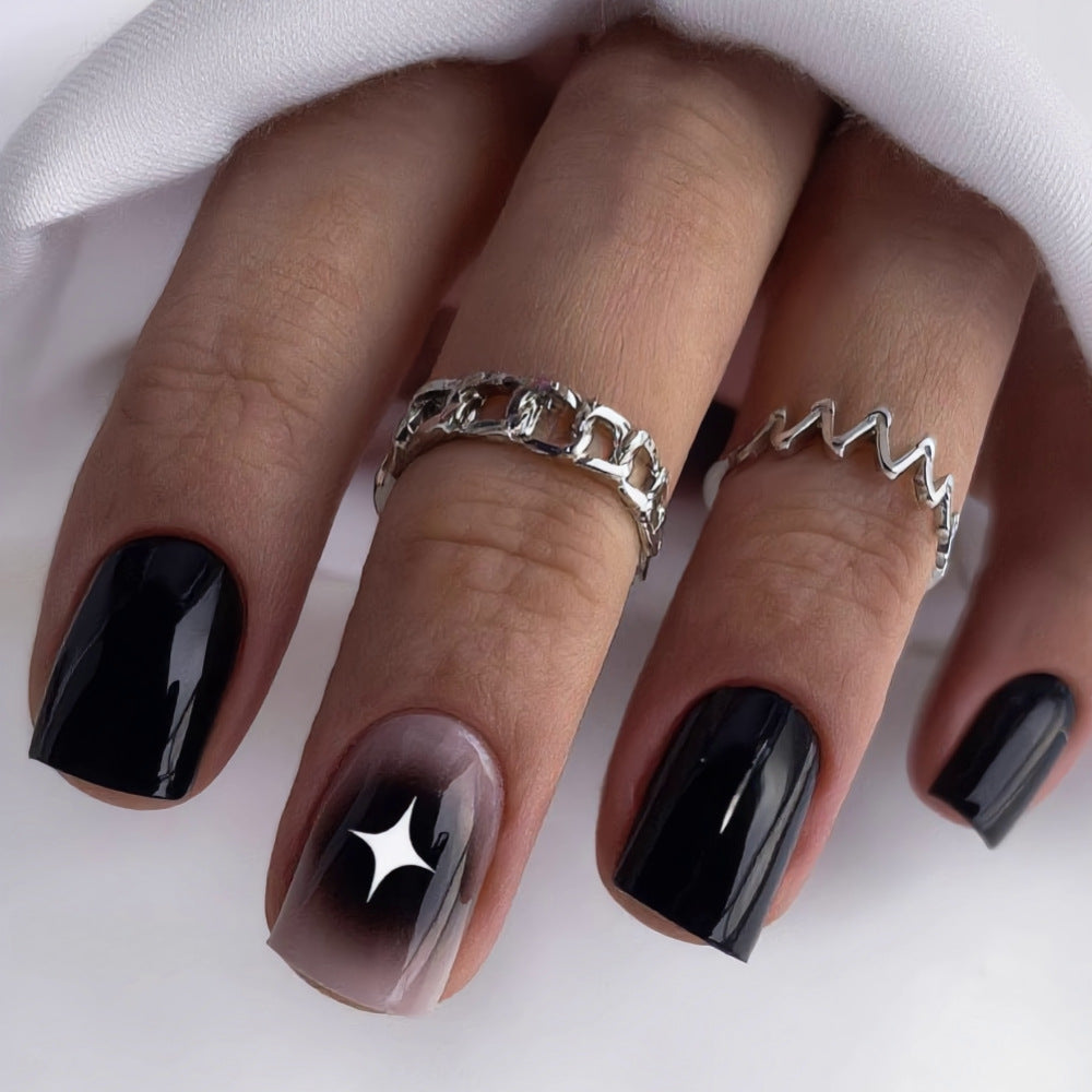 Artificial Nails in Elegant and Modern Design Bowlift