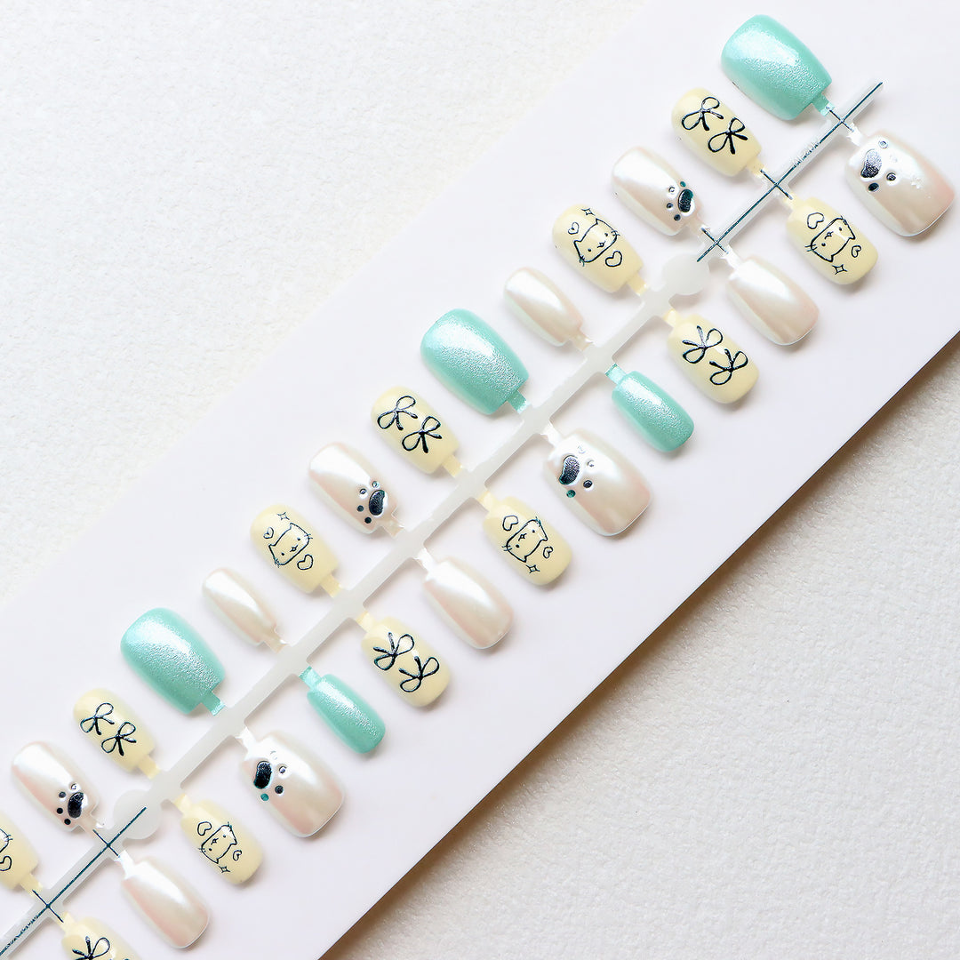 Whimsical Animal-Themed Press-On Nail Art Bowlift