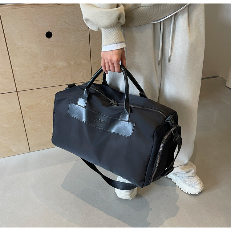 Spacious sports and travel bag Bowlift