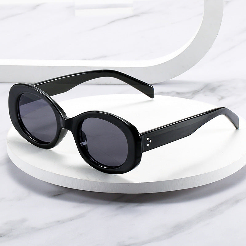 Vintage-Style Oval Frame Sunglasses Bowlift