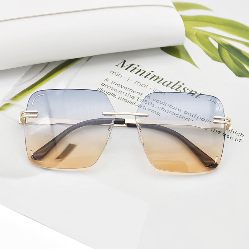Women's square sunglasses with embellished metal detail Bowlift