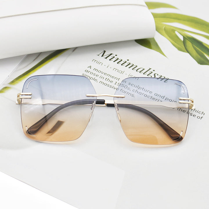 Women's square sunglasses with embellished metal detail Bowlift