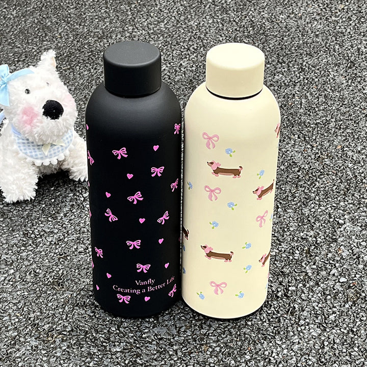 Ladies insulated drinking bottle with floral design and hygienic closure system Bowlift