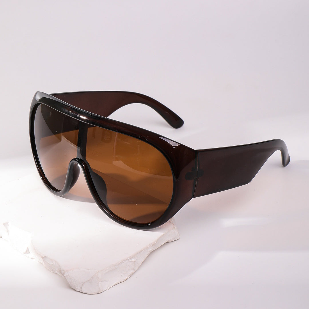 Women's oversized sunglasses in a modern design with UV protection Bowlift
