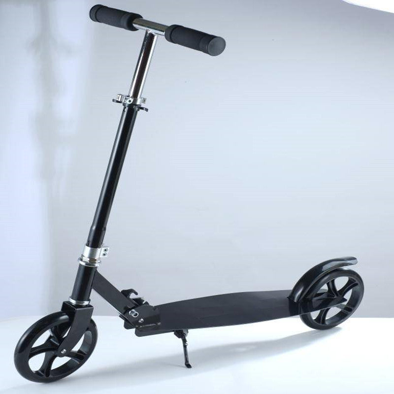 Smooth-Riding Folding Scooter Bowlift