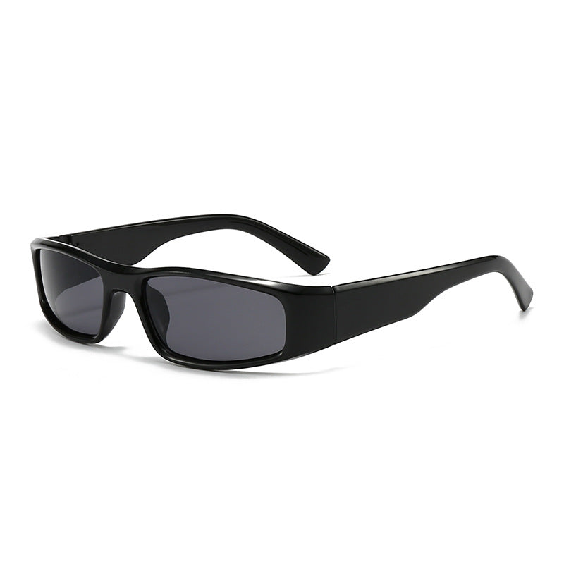 Women's sporty sunglasses with a sturdy frame Bowlift