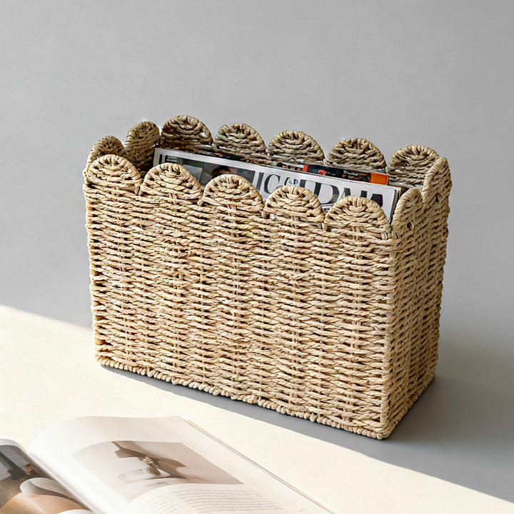 Decorative storage basket made of high-quality natural material Bowlift