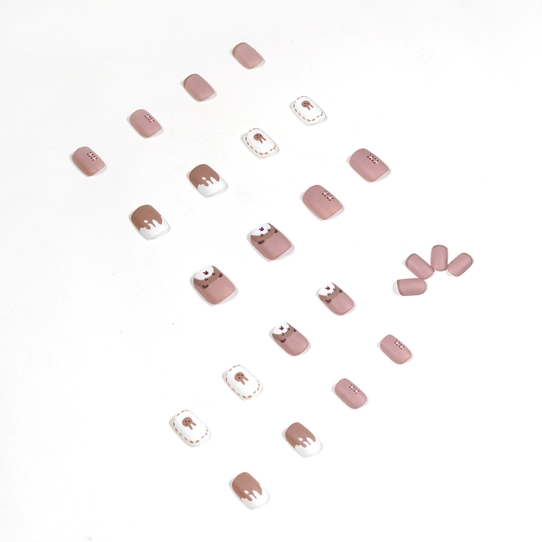 Artful nail art with bear motif Bowlift